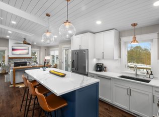 378 Oak St, Excelsior, MN 55331