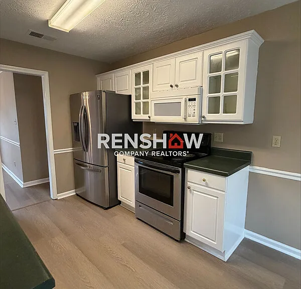 194 Pennington Pl — Photo 7