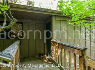 135 Treehill Loop, Eugene, OR 97405