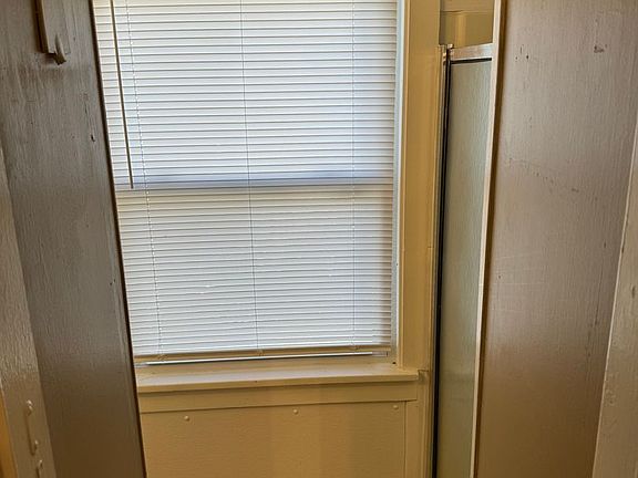4th image of 1123 W 23rd St APT 4