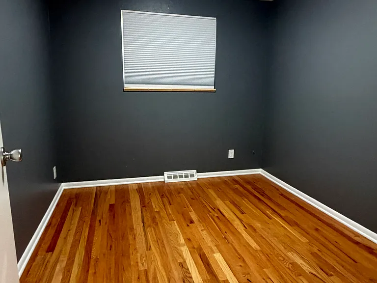 1667 S Yarrow Ct — Photo 3