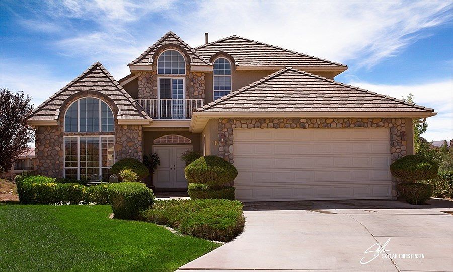 1st image of 221 N Emeraud Dr #18