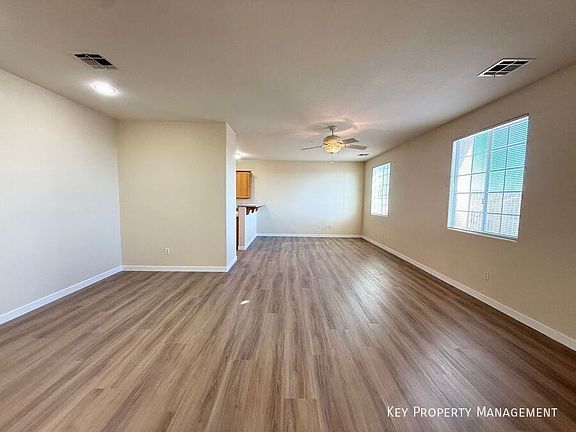 3rd image of 4074 Sparrow Rock St