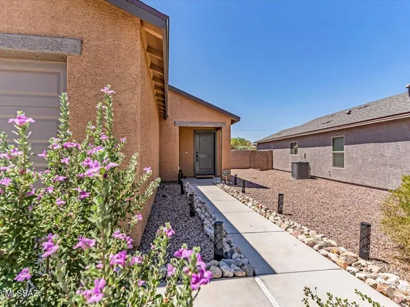 6475 S Ambarella Dr, Tucson, AZ 85756