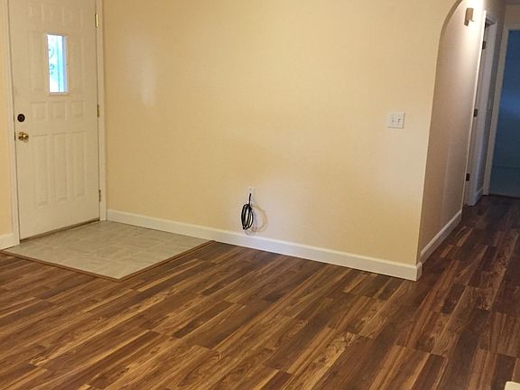 3rd image of 5563 Leibold Dr