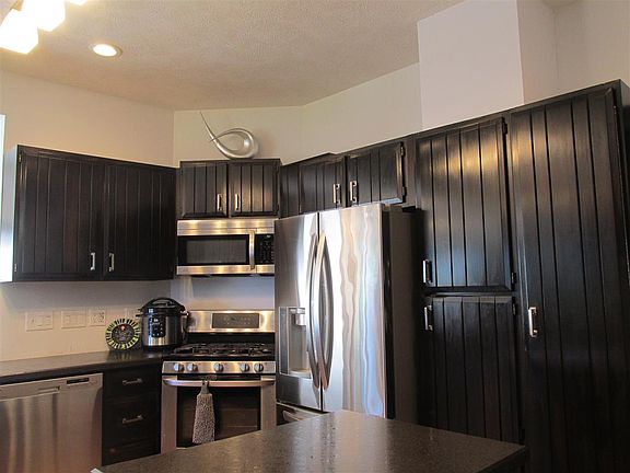4th image of 809 Lake Shore Dr