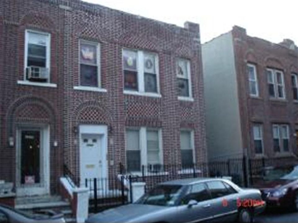1st image of 1568 Lincoln Pl