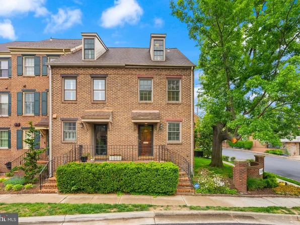1242 Michigan Ct, Alexandria, VA 22314
