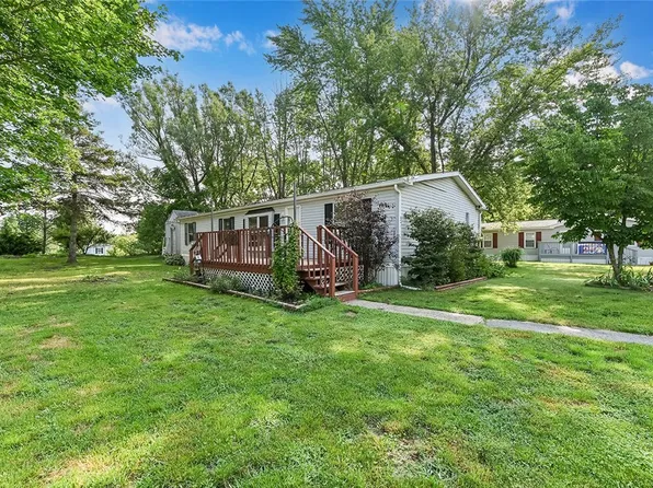57 Center Ln, Bloomfield, NY 14469