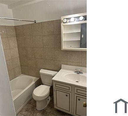 5th image of 15412 Maple Park Dr