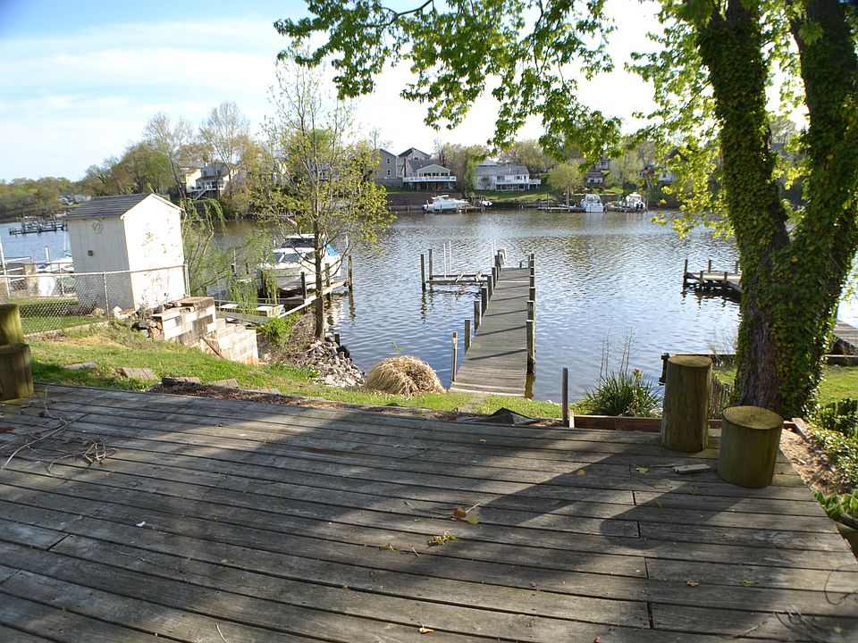 Awesome Waterfront