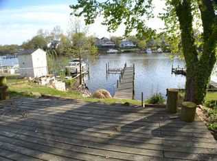 7729 Locust Grove Rd, Glen Burnie, MD 21060