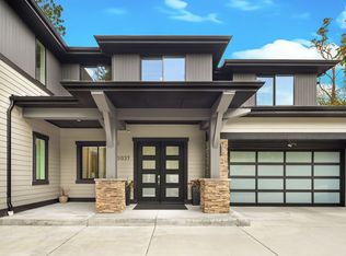 5037 W Mercer Way, Mercer Island, WA 98040