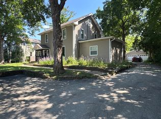 2417 Maple Ave, Downers Grove, IL 60515