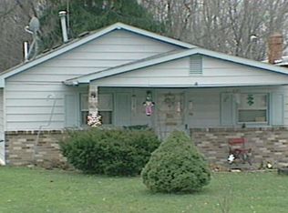 5714 Oberlin Rd, Amherst, OH 44001