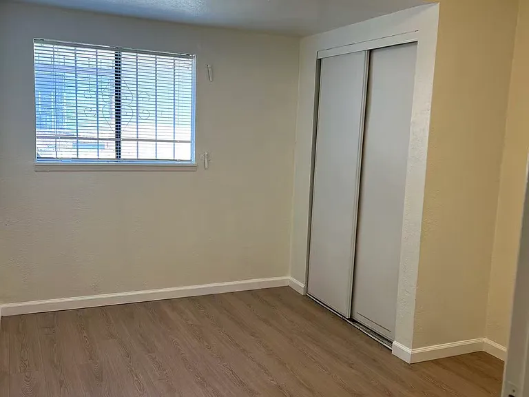 2127 45th Ave #1 — Photo 1