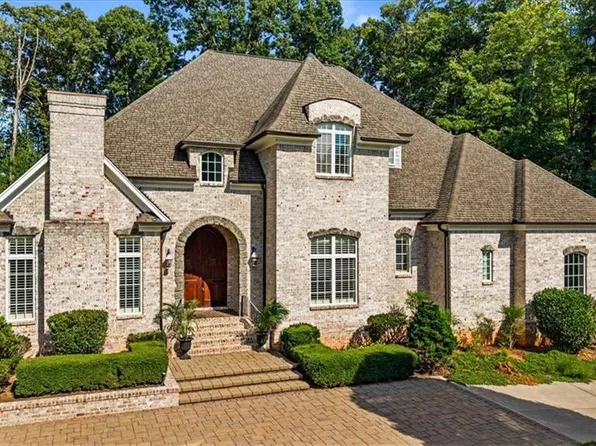 7744 Chesterbrooke Dr, Greensboro, NC 27455