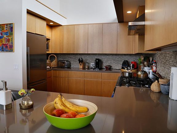 3rd image of 3012 Villa Way
