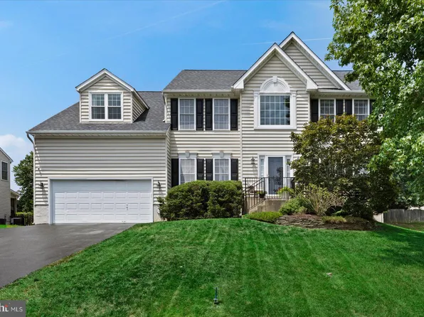 6021 Waterman Dr, Fredericksburg, VA 22407