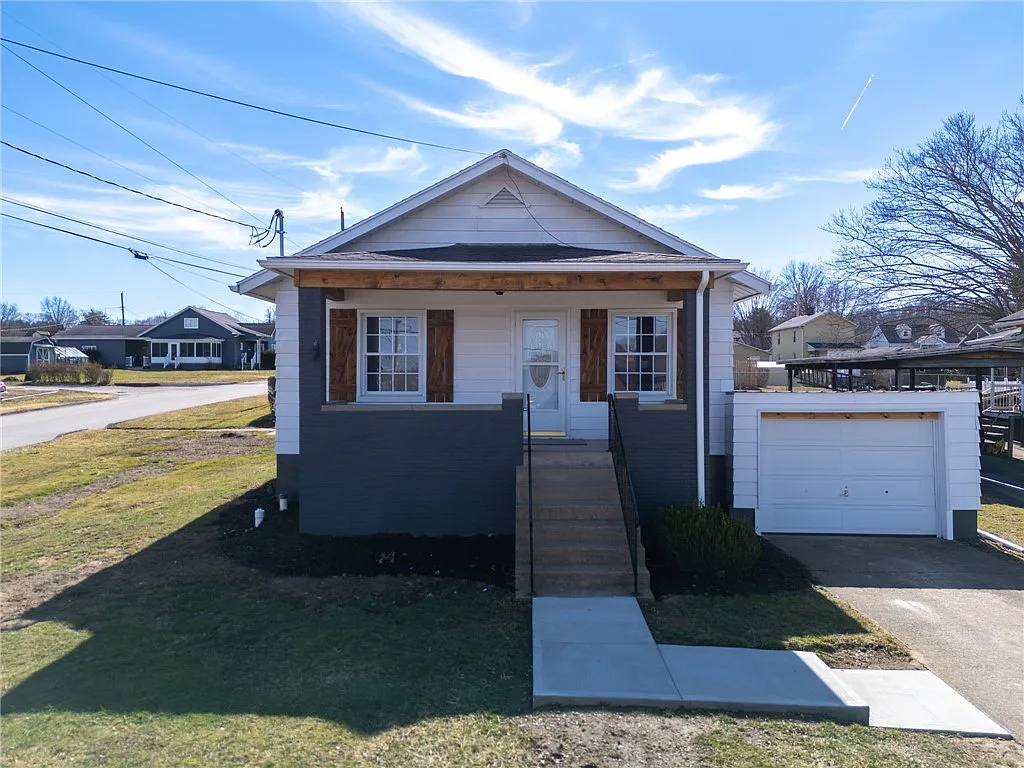 3 Cottage Ave photo 1