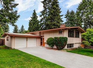 13722 NE 70th Pl, Redmond, WA 98052