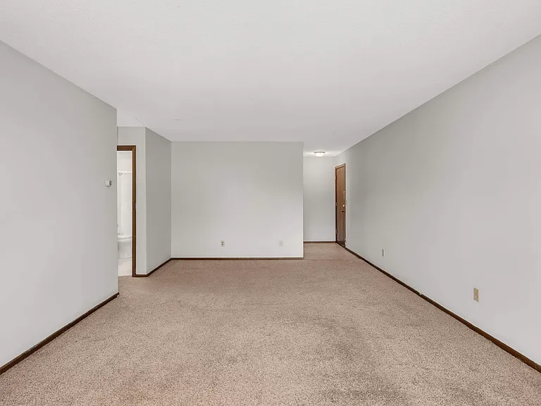 10890 S Shore Dr #12 — Photo 5