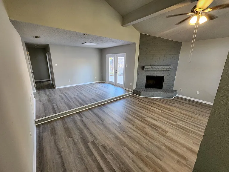 6741 Heavens Gate Dr — Photo 3