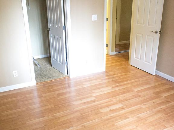 3rd image of 880 E Fremont Ave #1