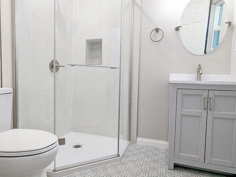 1835 W Colegrove Ave — Photo 25