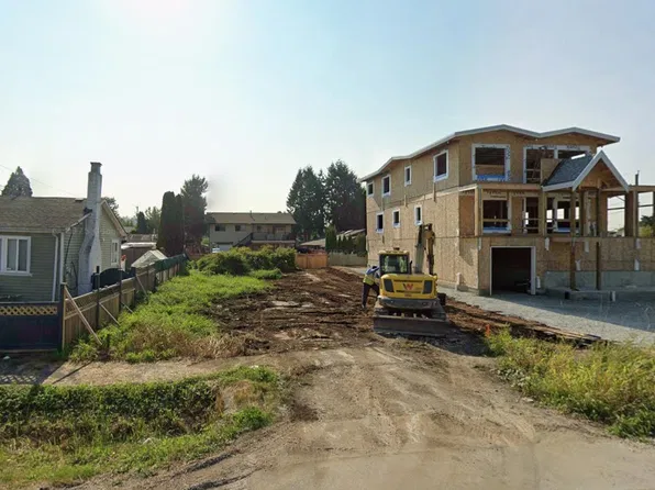 12686 114a Ave, Surrey, BC V3V 3P4