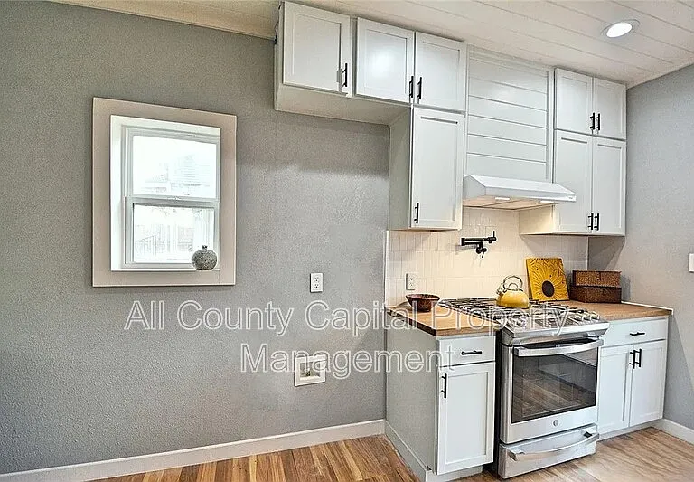 2902 Katy St — Photo 5