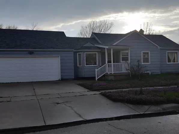 1331 S George Washington Blvd, Wichita, KS 67211