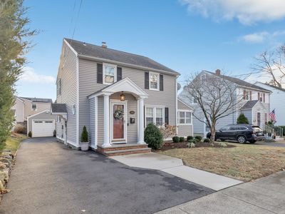 389 Glenridge Rd, Stratford, CT, 06614
