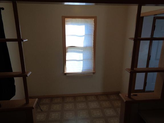 5th image of 806 N 22nd St
