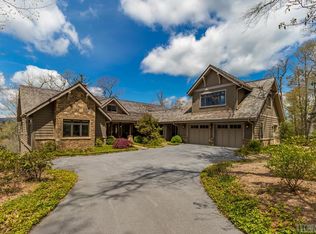 886 Mountain Meadow Ln, Cashiers, NC 28717