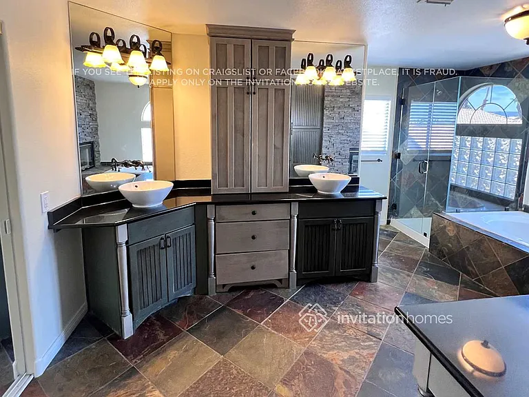 280 Plaza Carmelina Ct — Photo 21