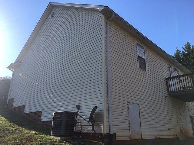 2nd image of 32 A/b Wedgefield