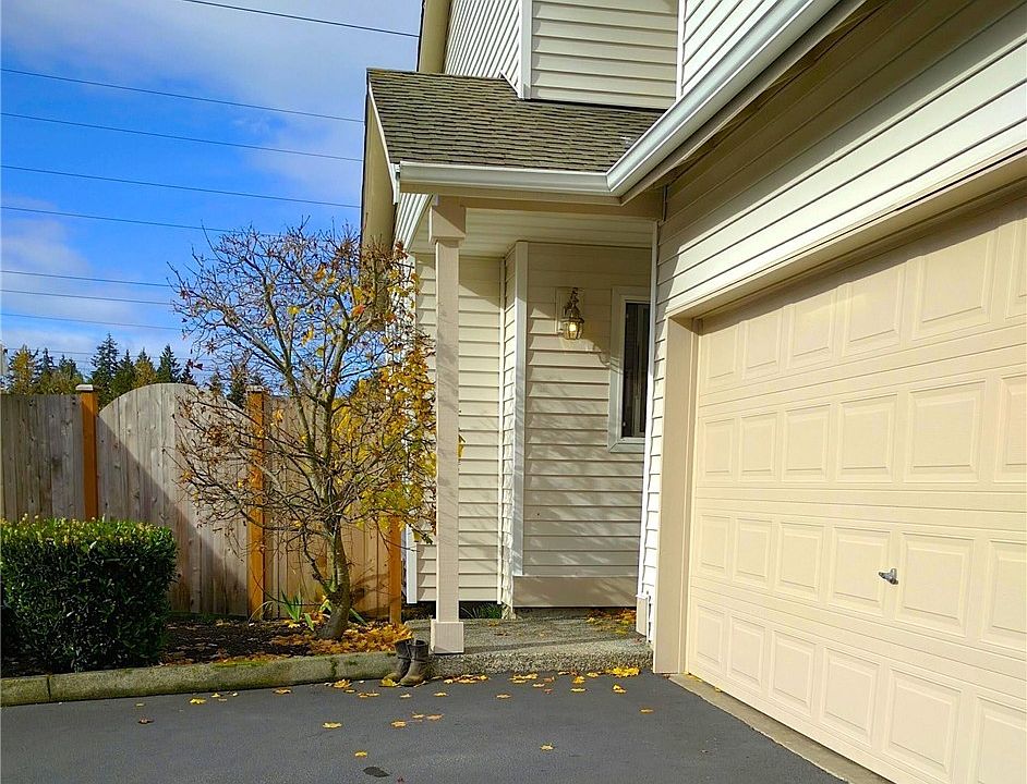 1st image of 8827 1st St NE #A
