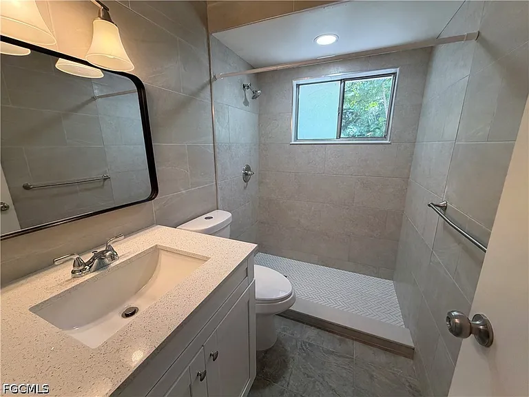 5829 Casablanca Ct — Photo 6