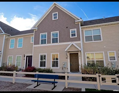 181 W Carrick Dr Photo 1