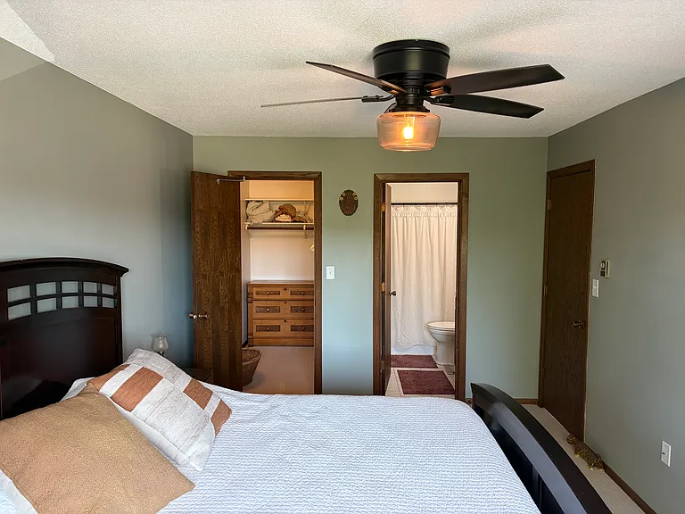 43 2nd Ave SE #205 — Photo 18