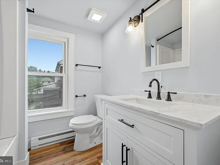 228 Cloud St #UPPER — Photo 17