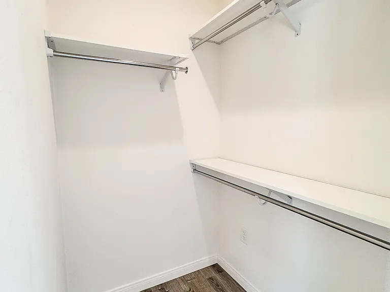9124 Three Seasons Rd — Photo 18