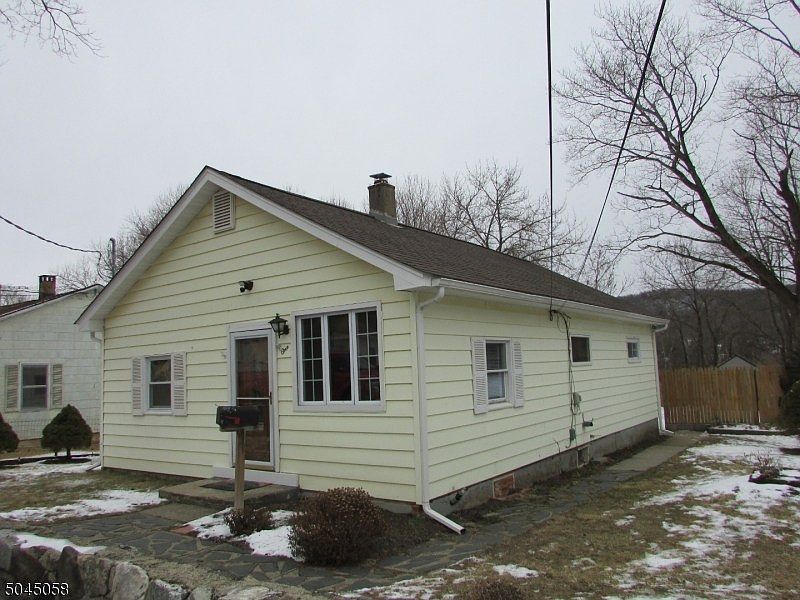1st image of 1 Avenue A