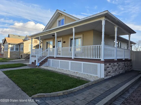 51 Van Wyck Ave, Staten Island, NY 10309