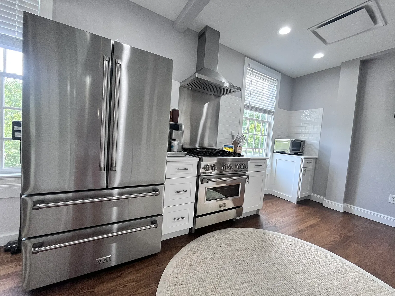 2 bed, 1800 sqft, $3,999 — Photo 4