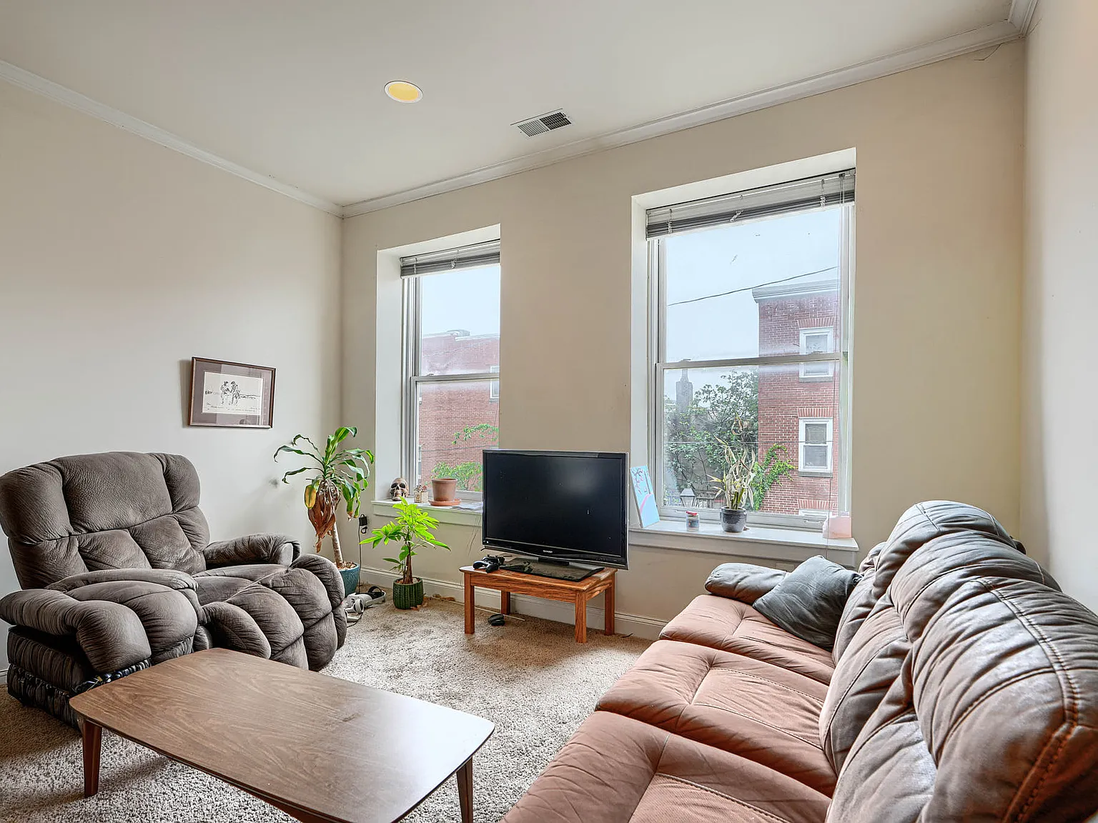 3 bed, 1.5 bath, 800 sqft, $1,750 — Photo 2