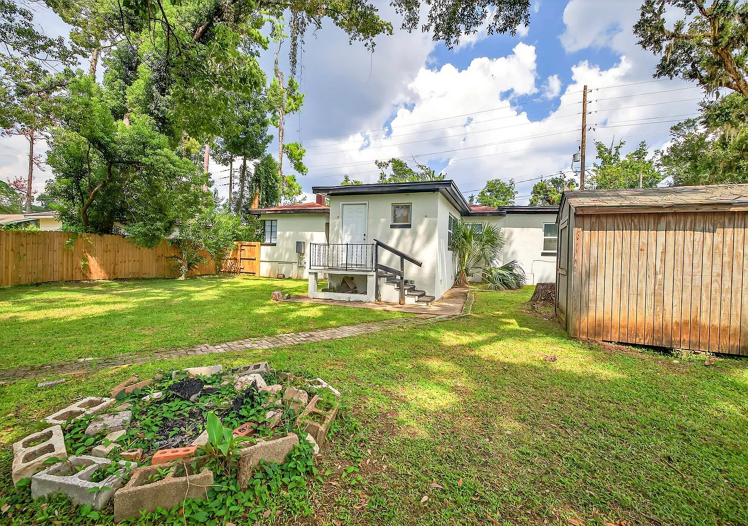 Updated 4/3 House Near FSU! — Photo 3
