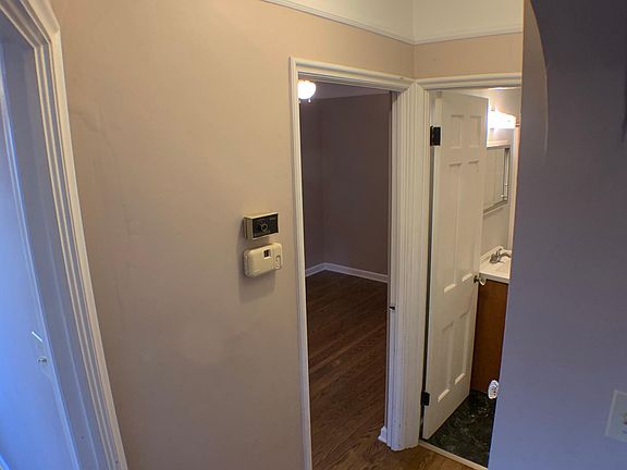 5th image of 7107 Velma Ave