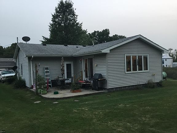 3rd image of 312 NW 13th Dr